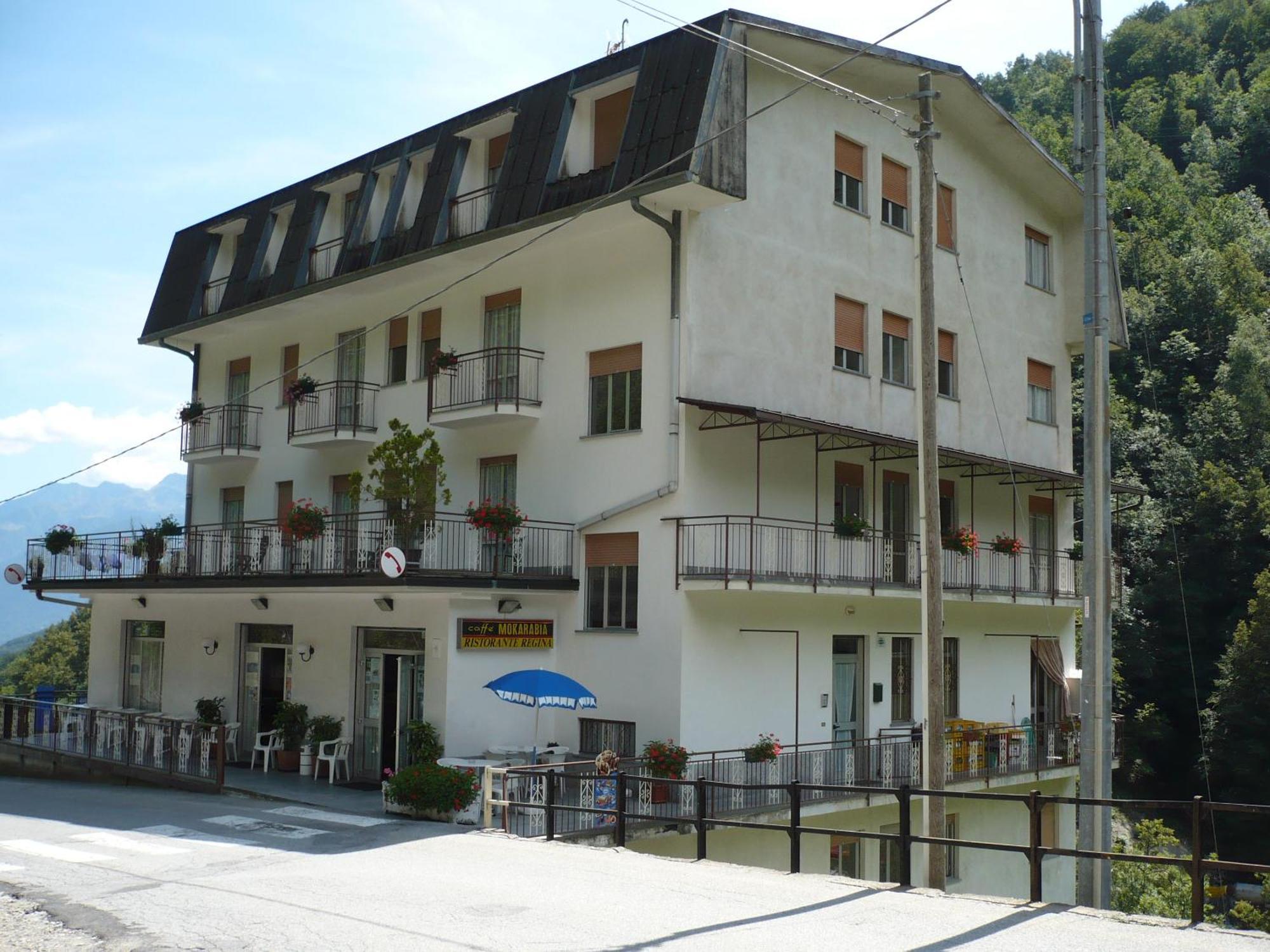 Albergo Ristorante Regina Bognanco Kültér fotó